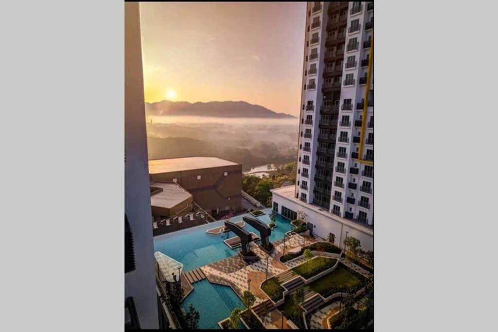 盛婷民宿a S&Thomez 2Bedrooms Mesamall Wifi Klia Usim Miu Inti Nu Nilai Dış mekan fotoğraf