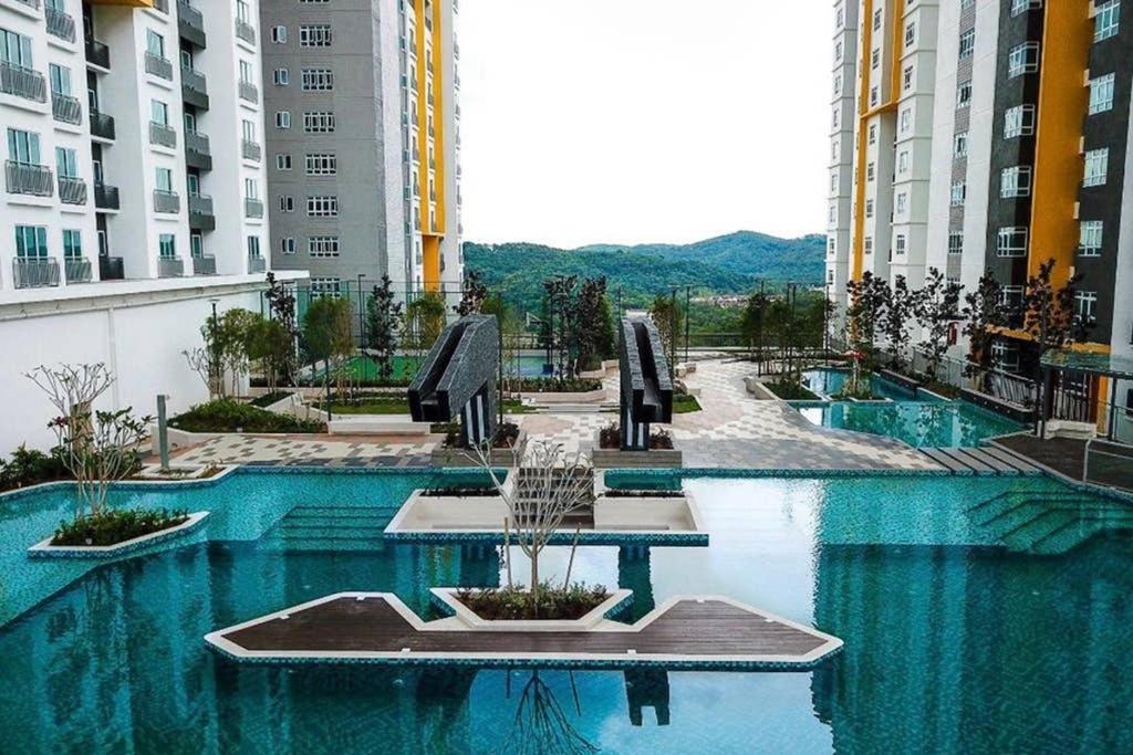 盛婷民宿a S&Thomez 2Bedrooms Mesamall Wifi Klia Usim Miu Inti Nu Nilai Dış mekan fotoğraf