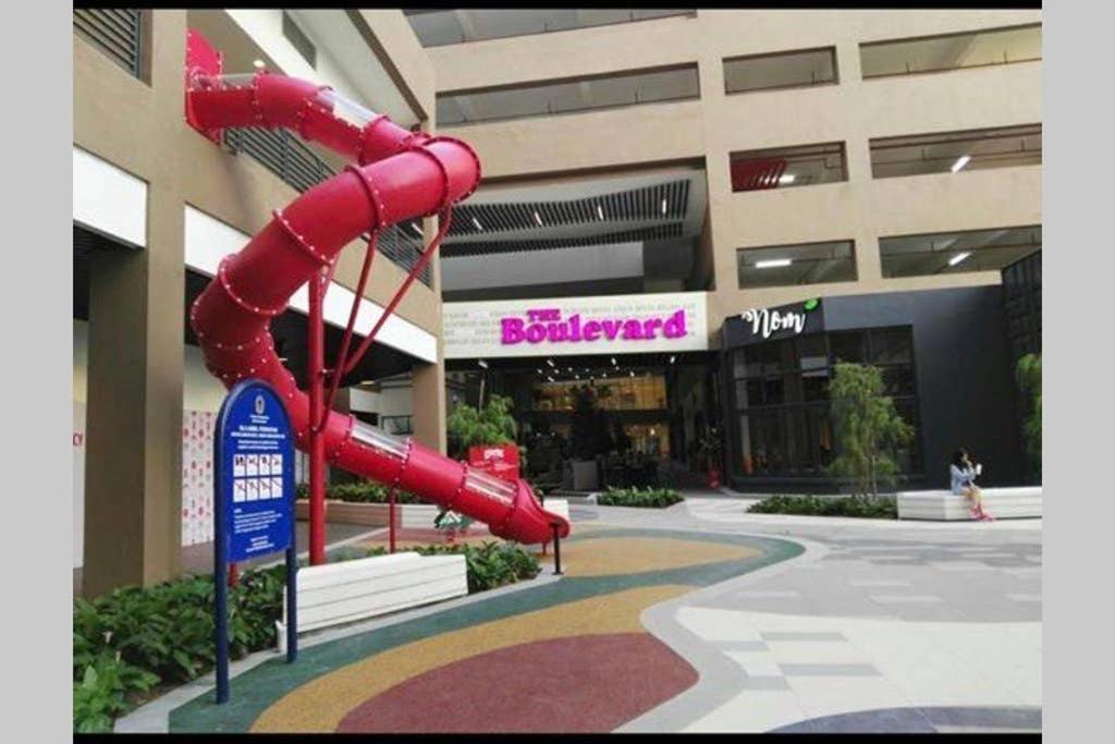 盛婷民宿a S&Thomez 2Bedrooms Mesamall Wifi Klia Usim Miu Inti Nu Nilai Dış mekan fotoğraf